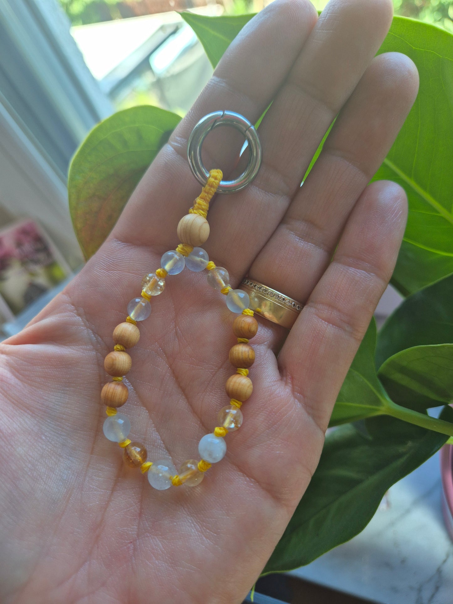 Micro-Mala – dein Mini-Ritual für Achtsamkeit mit Edelstein/Zedernholz MIX&MATCH !!!GRATIS CHARM SOLANGE DER VORRAT REICHT!!!