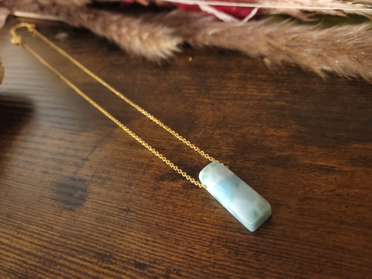 Magie des Meeres - Larimar an Ankerkette Gold