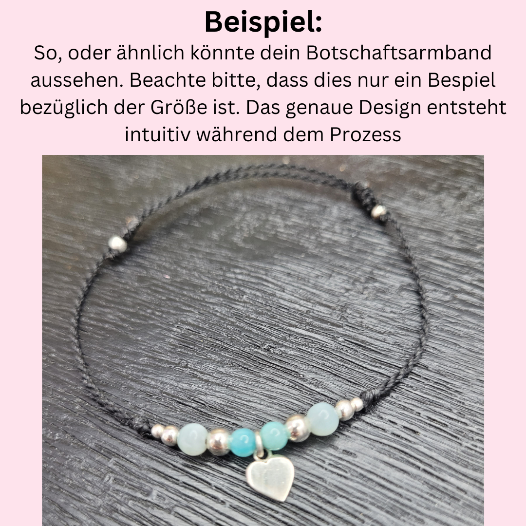 Beispiel für filigranes Armband mit Botschaft, intuitiv mit Edelsteinen erstellt