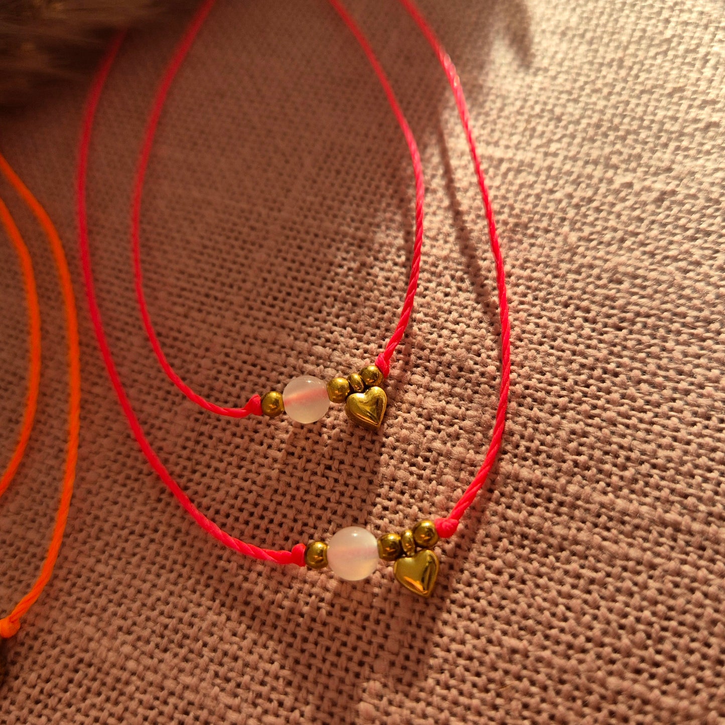 2er Set Freundschaftsbändchen "Two Hearts - One Soul" NEON
