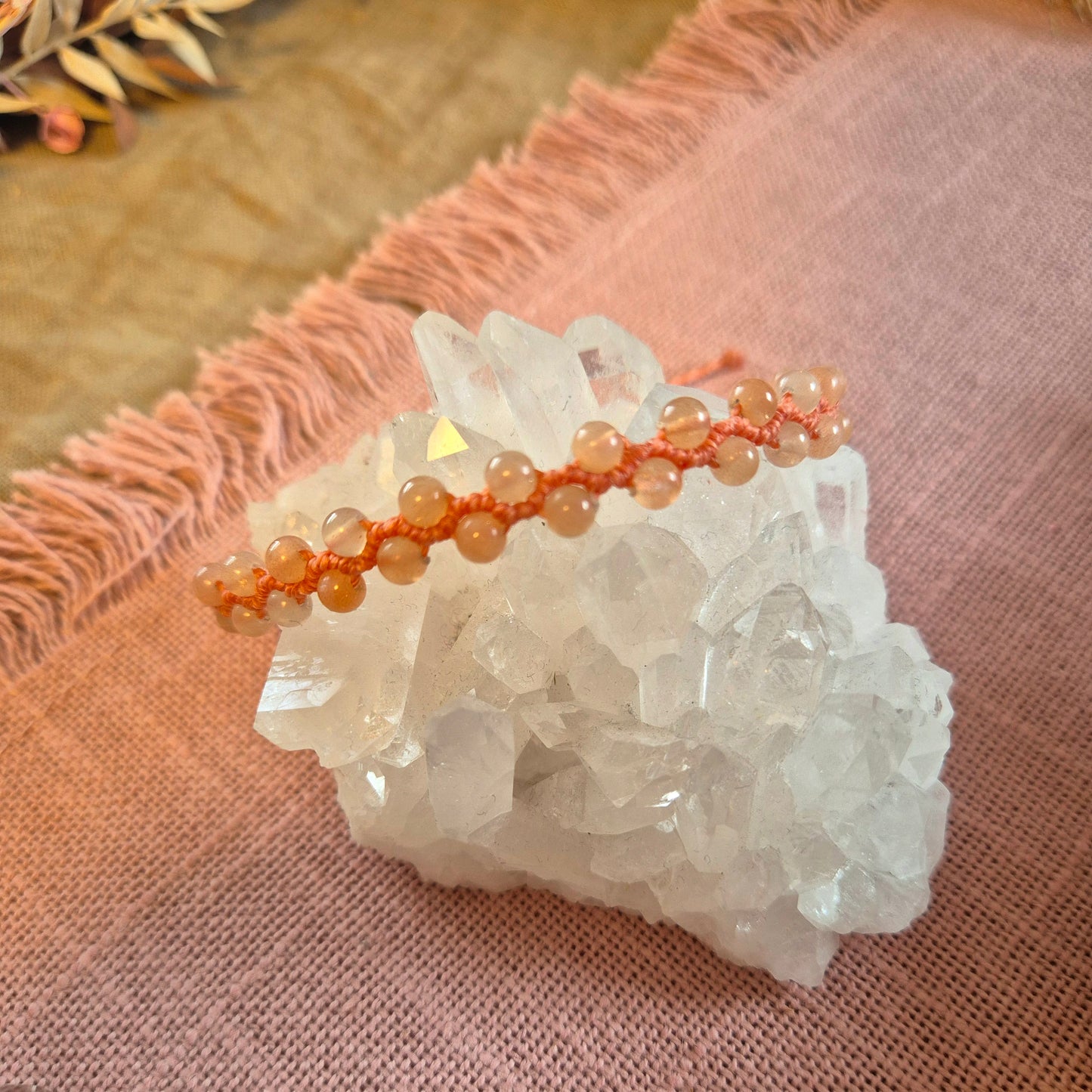 ICH BIN - Makramee Edelstein Armband mit Affirmation – Handgemachtes Heilstein Armband "I AM"für Schutz, Selbstliebe & Balance