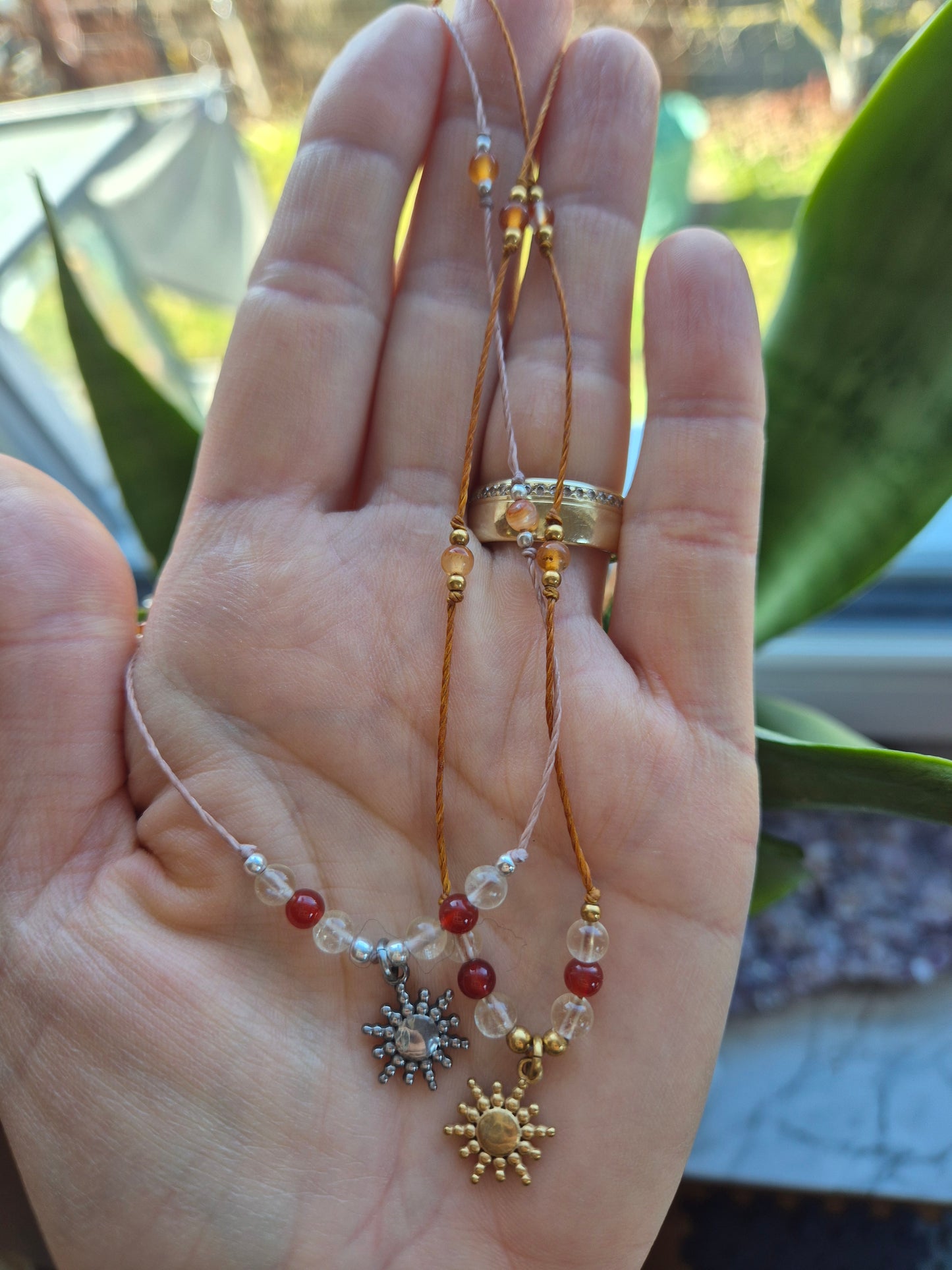 SCHMUCKSTÜCK DES MONATS- Meereszauber Sonnenkette