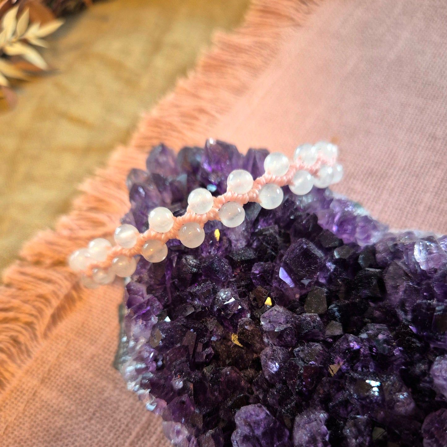 ICH BIN - Makramee Edelstein Armband mit Affirmation – Handgemachtes Heilstein Armband "I AM"für Schutz, Selbstliebe & Balance